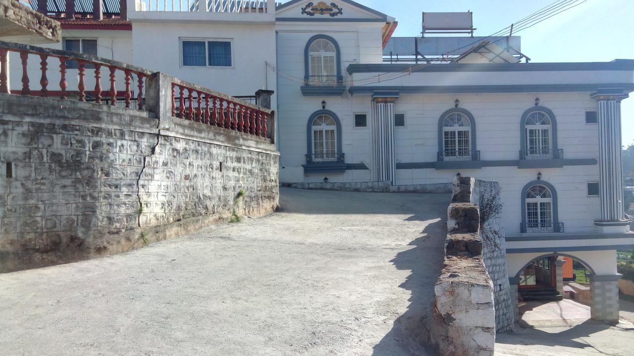 Hotel Vasantham Palace ウーティ エクステリア 写真
